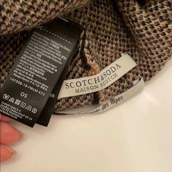 SCOTCH & SODA ANIMAL PRINT TUQUE - Picture 3 of 3